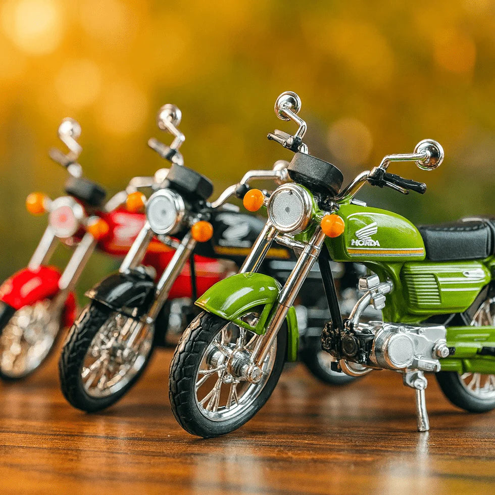 Honda 70 Bike Diecast Model Motorcycle (HL-M102A)